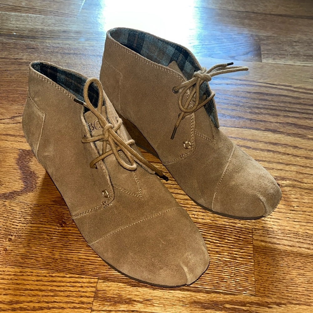 Wedged booties- perfect for fall